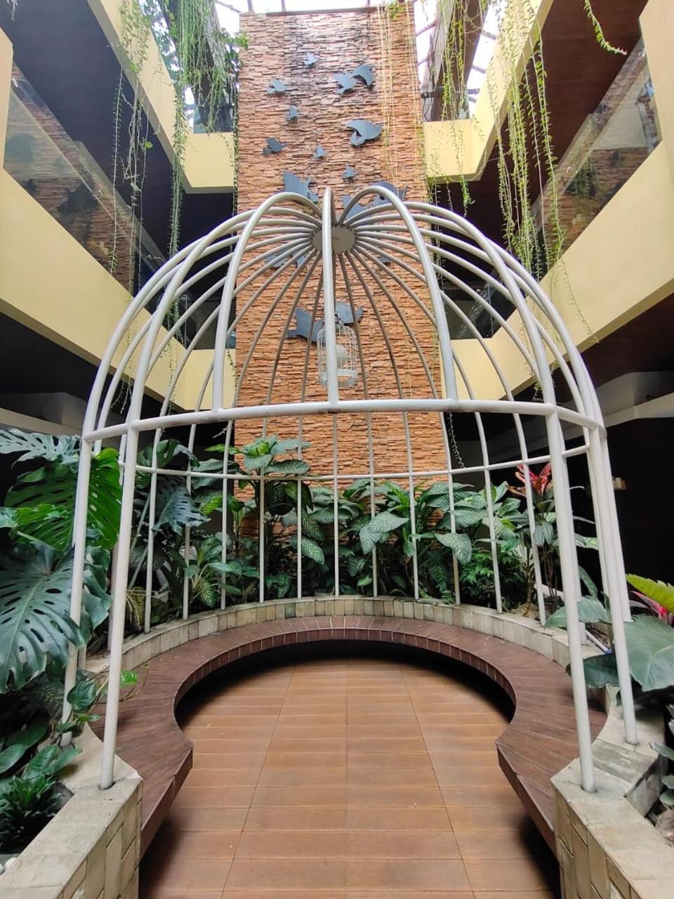 Sweet Garden Guest House มะลัง ภายนอก รูปภาพ